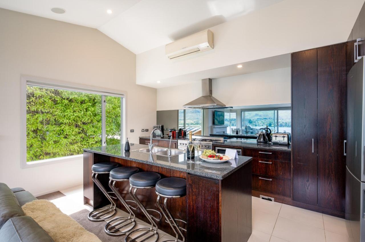 Luxury Lakeview Vista Apartment Wanaka Dış mekan fotoğraf