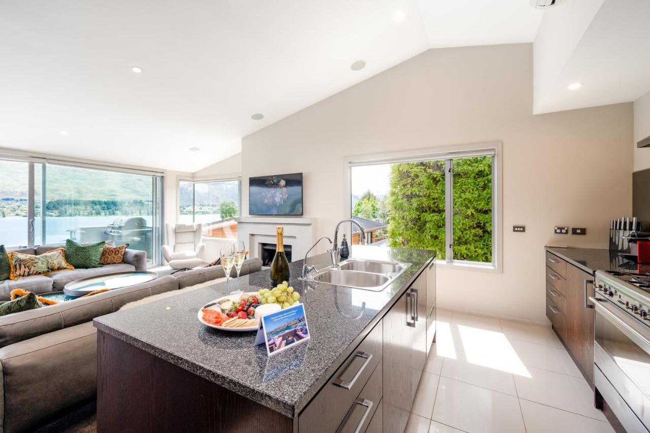 Luxury Lakeview Vista Apartment Wanaka Dış mekan fotoğraf